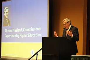 Commissioner Freeland speaks at 2014 Trustees Conference